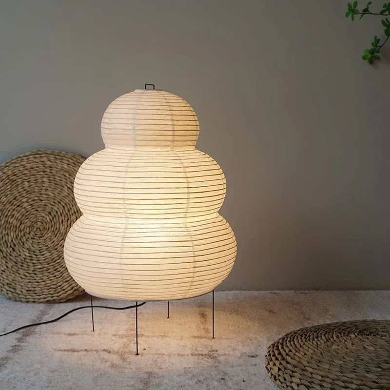 Lámpara de Mesa Akari Noguchi  - Desk Setup Japan reseña y precio