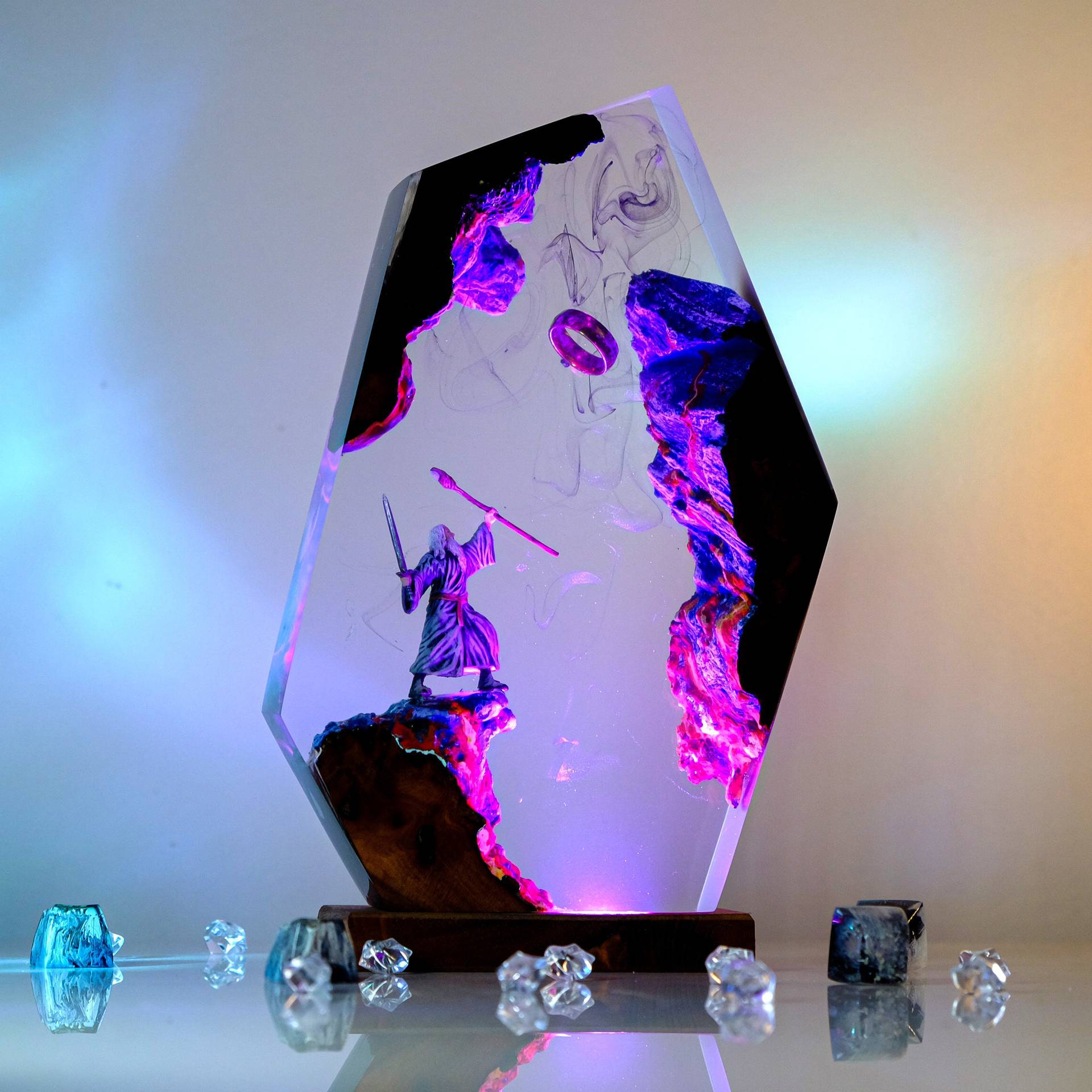 Lámpara de Resina con Figura d - Desk Setup Lighting reseña y precio