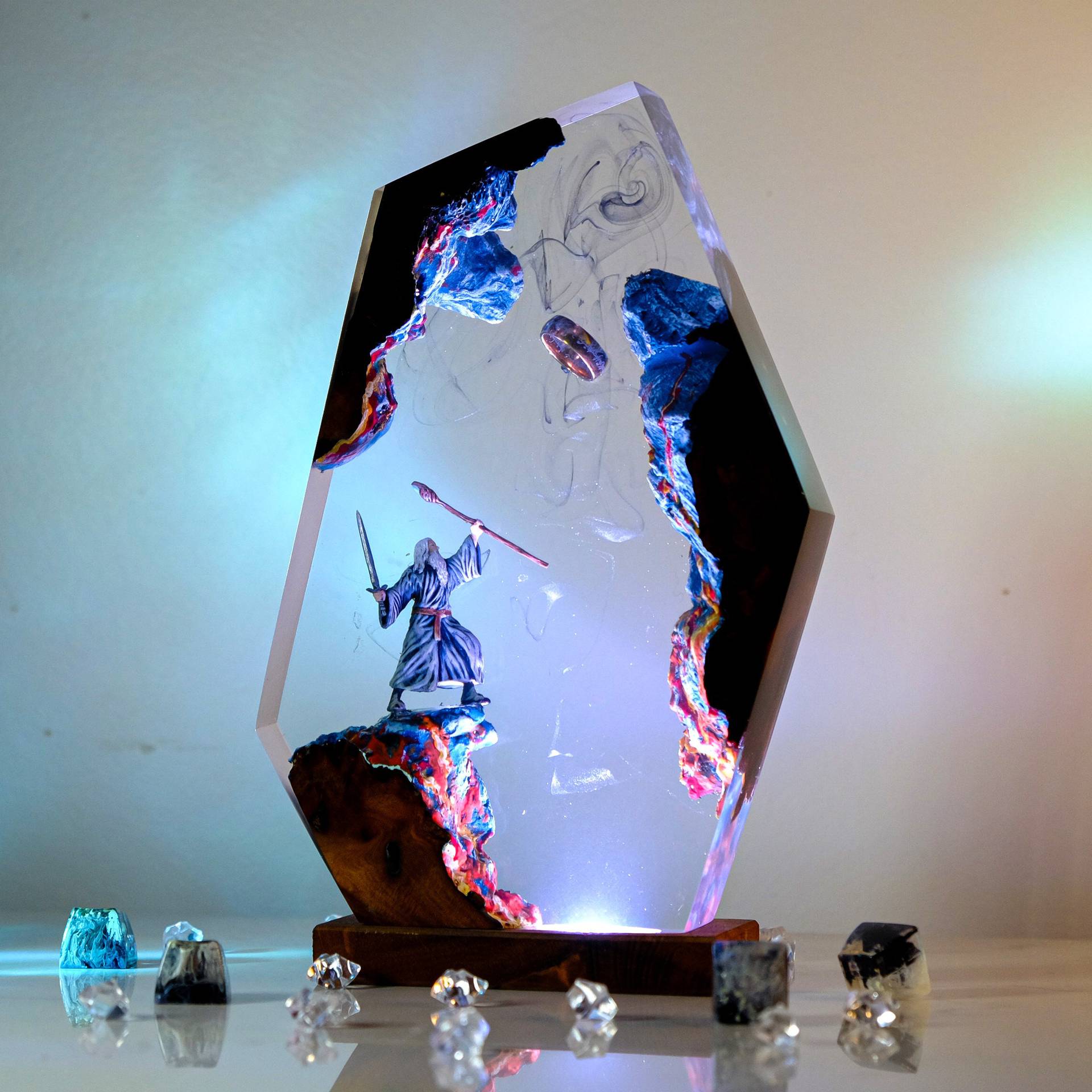 Lámpara de Resina con Figura d - Desk Setup Lighting reseña y precio
